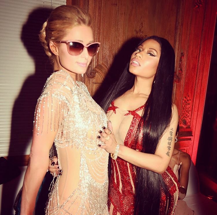 ParisHilton's tweet image. Amazing evening at the #amfAR after party with my gorgeous girl @NickiMinaj. ✨👑👑