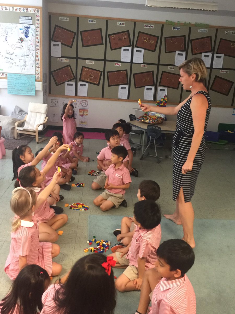 RebeccaTupling's tweet image. Introducing problems to think of creative solutions part 1 #studentsasinnovators #problemsolvers #differentsolutions #cdnisls #cdnishk