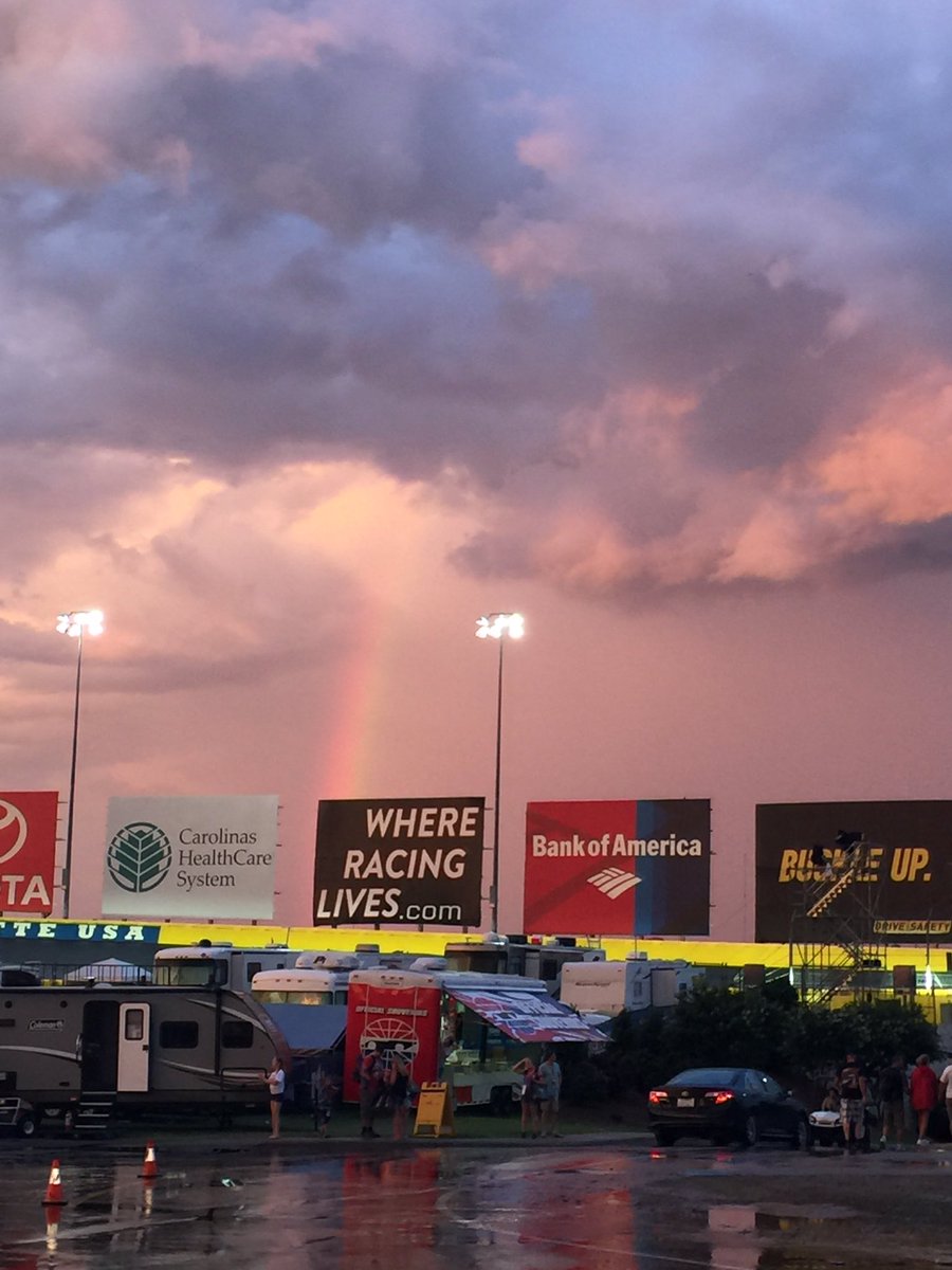 gibson_beth's tweet photo. .@CLTMotorSpdwy 🌈 https://t.co/RpUQL2I7lD