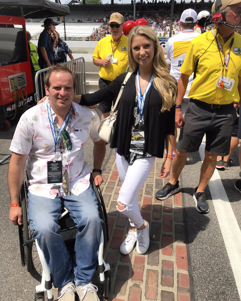 TashaLy0ns's tweet photo. On the bricks! 🏎🏁❤️ https://t.co/oqWLx1KbZX
