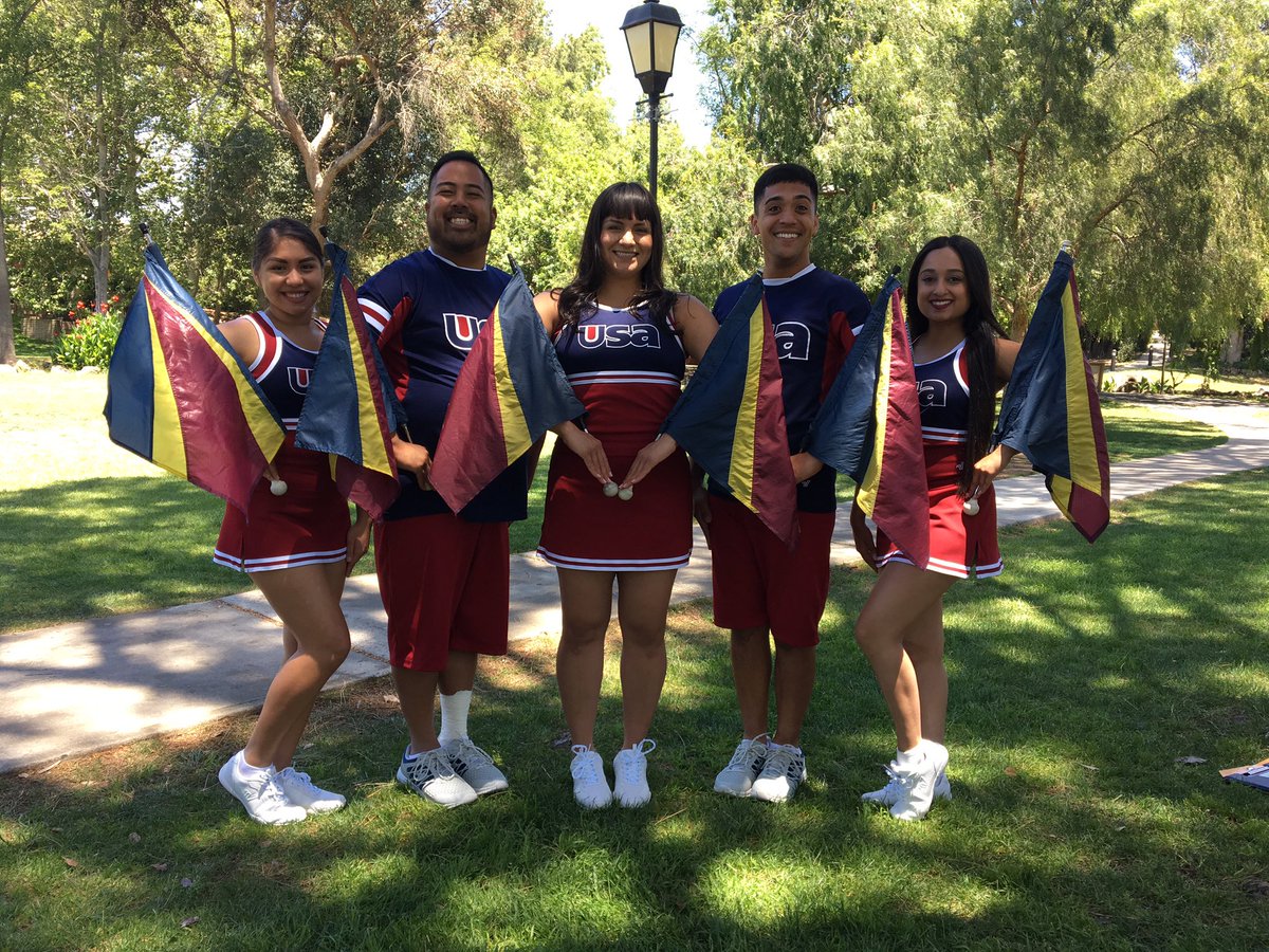 USASoniaR's tweet photo. Meet your 2017 USA Pep Flag Staff!  #year13 @USACamps https://t.co/MyBsXBoBa7