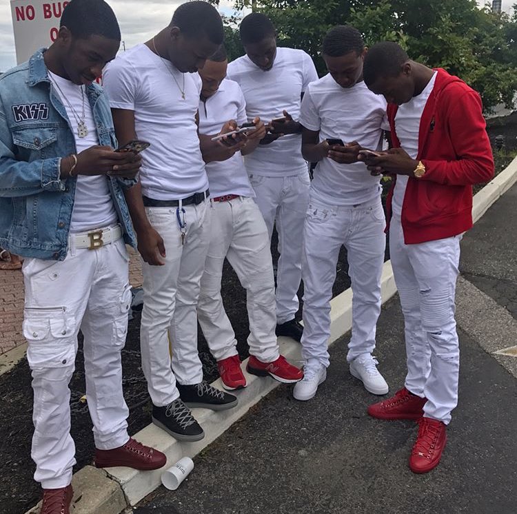 _Onlybeeb's tweet photo. Soft niggas usually send the hate through the bitches Jealous Instagram niggas hating on your pictures💪🏾🤑🕴🏽 #prom2k17 #yungkings #westXnorth https://t.co/AiYBGtJ6RE