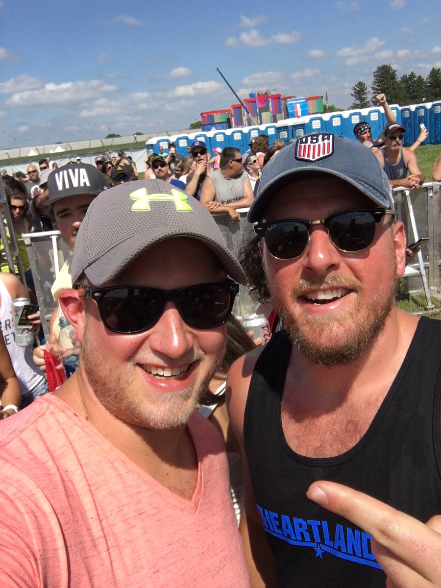 krbooth1103's tweet photo. @PatMcAfeeShow, when you realize your husband has a celebrity twin 😳👯‍♂️#thatfacialhair #Indy500 #hehadswasstoo https://t.co/9zlK1Lmzn3