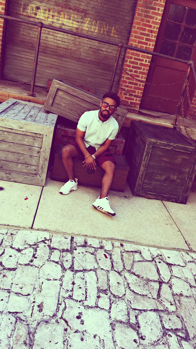 juicepreme's tweet photo. #smallguytwitter for the culture!! https://t.co/rojWCWd8CZ