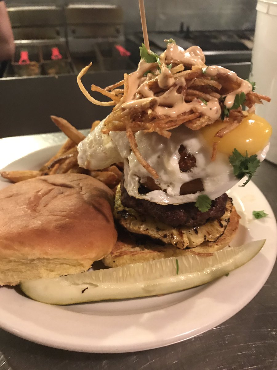 DevilsAlley215's tweet photo. Chef Chickie's hand crafted burger special for tonight piled a mile high. @soulfootball tested and approved. Thanks for coming out guys. https://t.co/Wh5sx2ec1x
