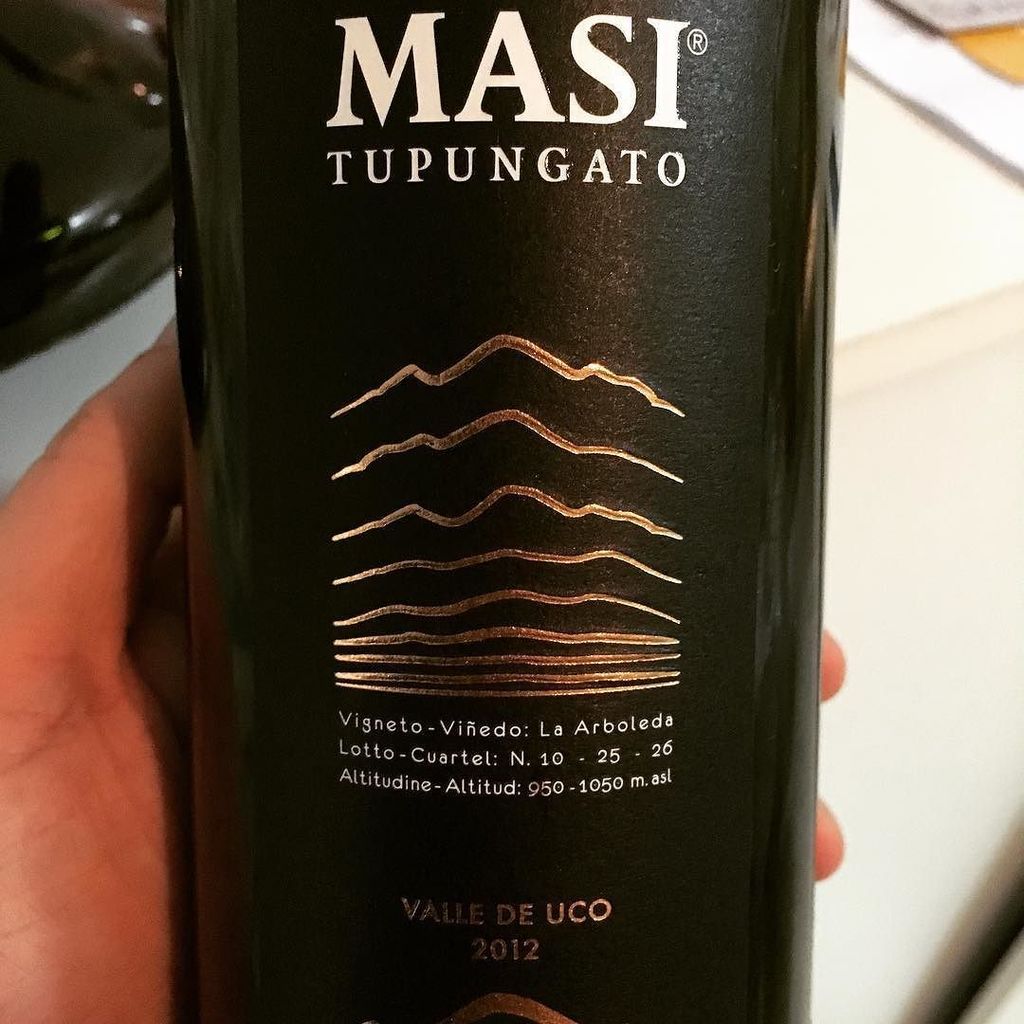 thewineplan's tweet photo. Que bien que está el #corbec de @masiagricola para cerrar el Domingo! #corvina #malbec #tupungato #vino #vinotinto… https://t.co/Nu1P4PExk1 https://t.co/pzrCJS3ERd