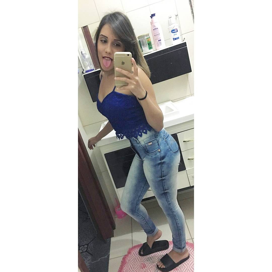 gabifernandsl's tweet photo. 😛 https://t.co/HzcnEKmvzB