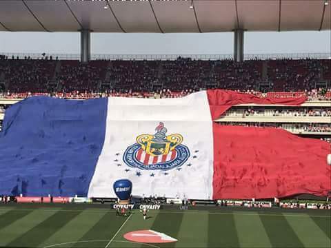 MonkeyMomos's tweet photo. #Chivas "Dale rebaño tengo aguante"
Pero su bandera no :v https://t.co/gLoHJ9rBQZ