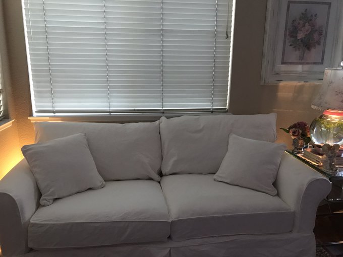 My sexy exciting day I washed my couch today!!!!  LoL 😂 https://t.co/EaTGGPKqny<a href="/tag/happynewyear2022"class="tags"><span>#happynewyear2022</span></a>