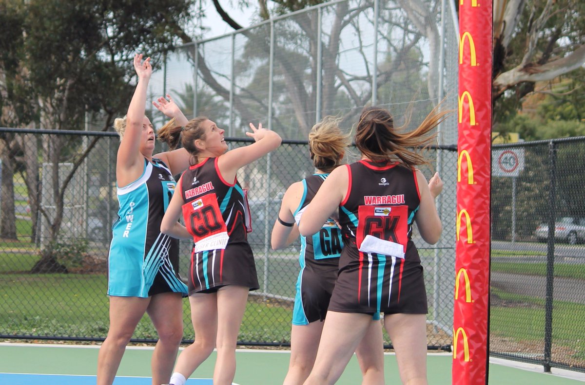 GippyLeague's tweet photo. Check out all the football and netball results from Round 6 of the TRFM Gippsland League. 

#GippyLeague17

https://t.co/Z3etLF0GTI https://t.co/8FLdCrMoit