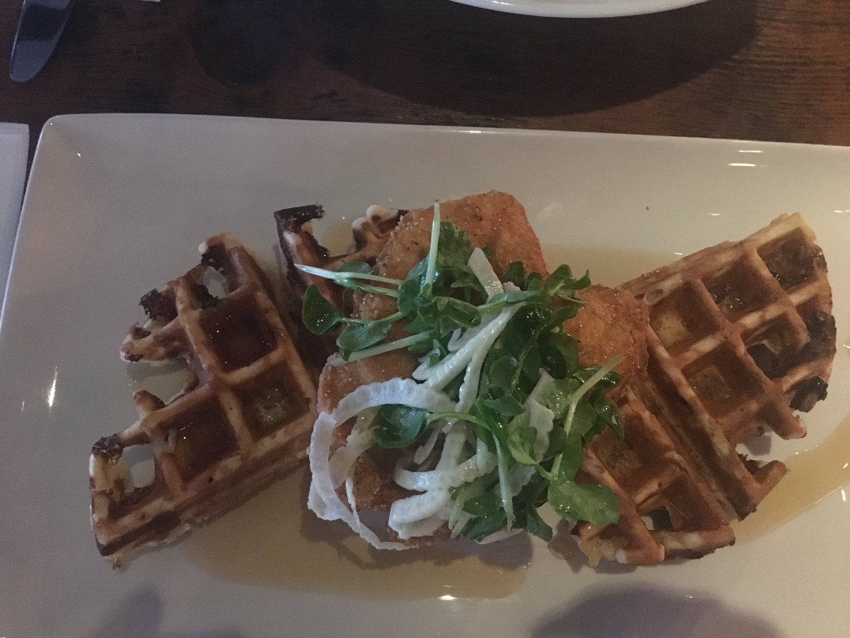 missjenguin's tweet photo. Tried chicken and waffles for the first time ever. 3/10 would not recommend. What a weird combination. https://t.co/MkQpKOZJac
