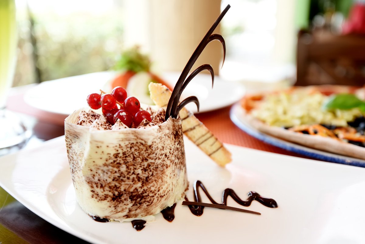 HMHhotelgroup's tweet photo. Come over to Coral Beach Resort Sharjah, managed by HMH, for a mouth-watering variety of desserts.๐ฅ
#sharjah #sharjahfood #HMHloves https://t.co/KycY6VhqRX