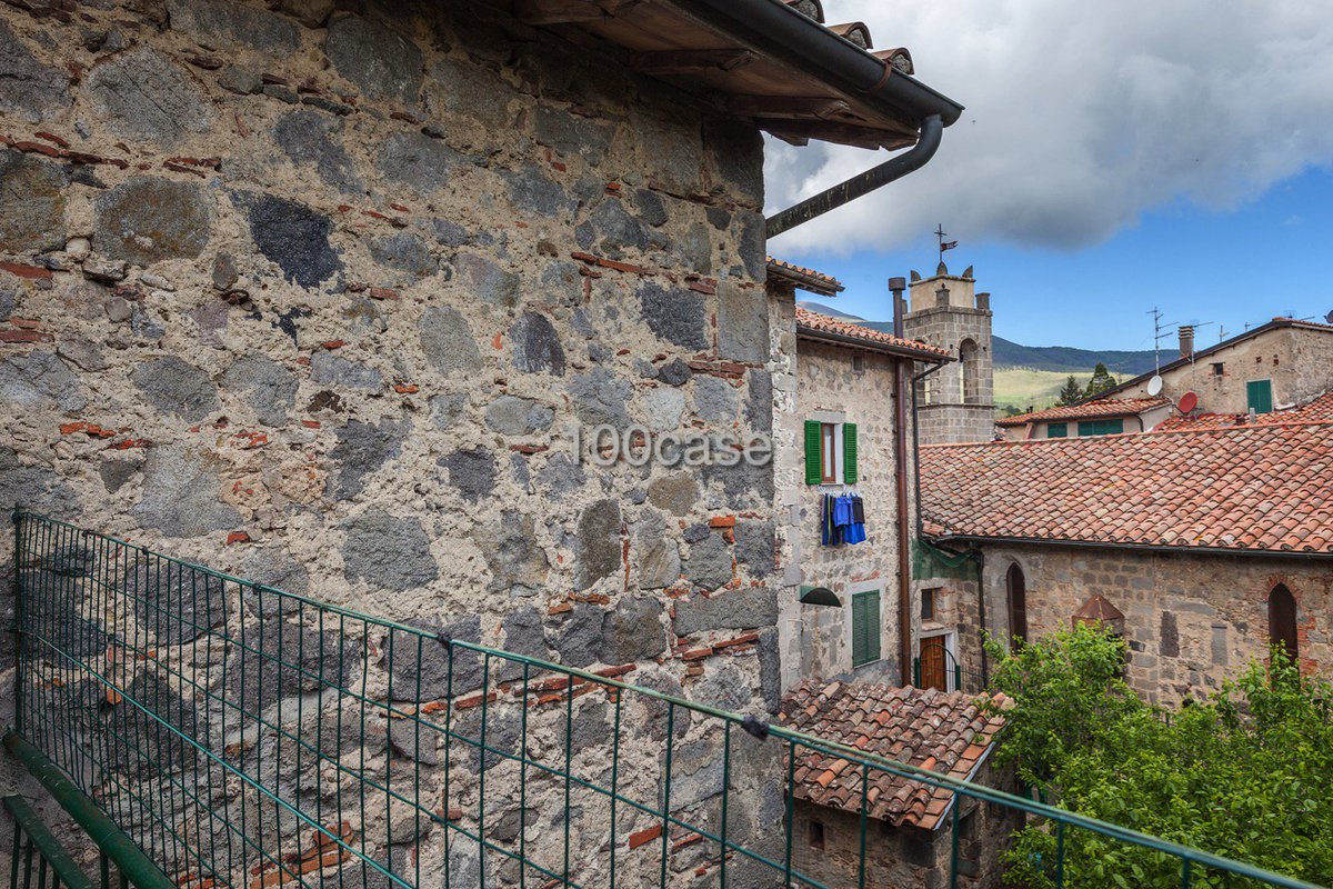 100_case's tweet image. #Toscana #AbbadiaSanSalvatore #centrostorico #vendita @100_case immobiliare100case.it