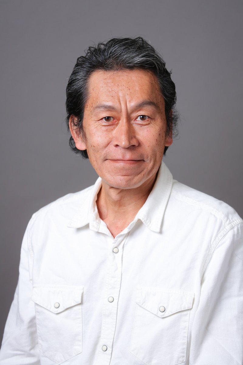 文学座公演 中橋公館 6月30日開幕 على تويتر 中橋公館出演者意気込み ついに出演者紹介最終回です 本日最初に紹介するのは 父 徹人役 石田圭祐 文学座80周年 今度やる役は才だから ほとんど文学座と同い年だ ぼくは劇団に入って40年 半分か と