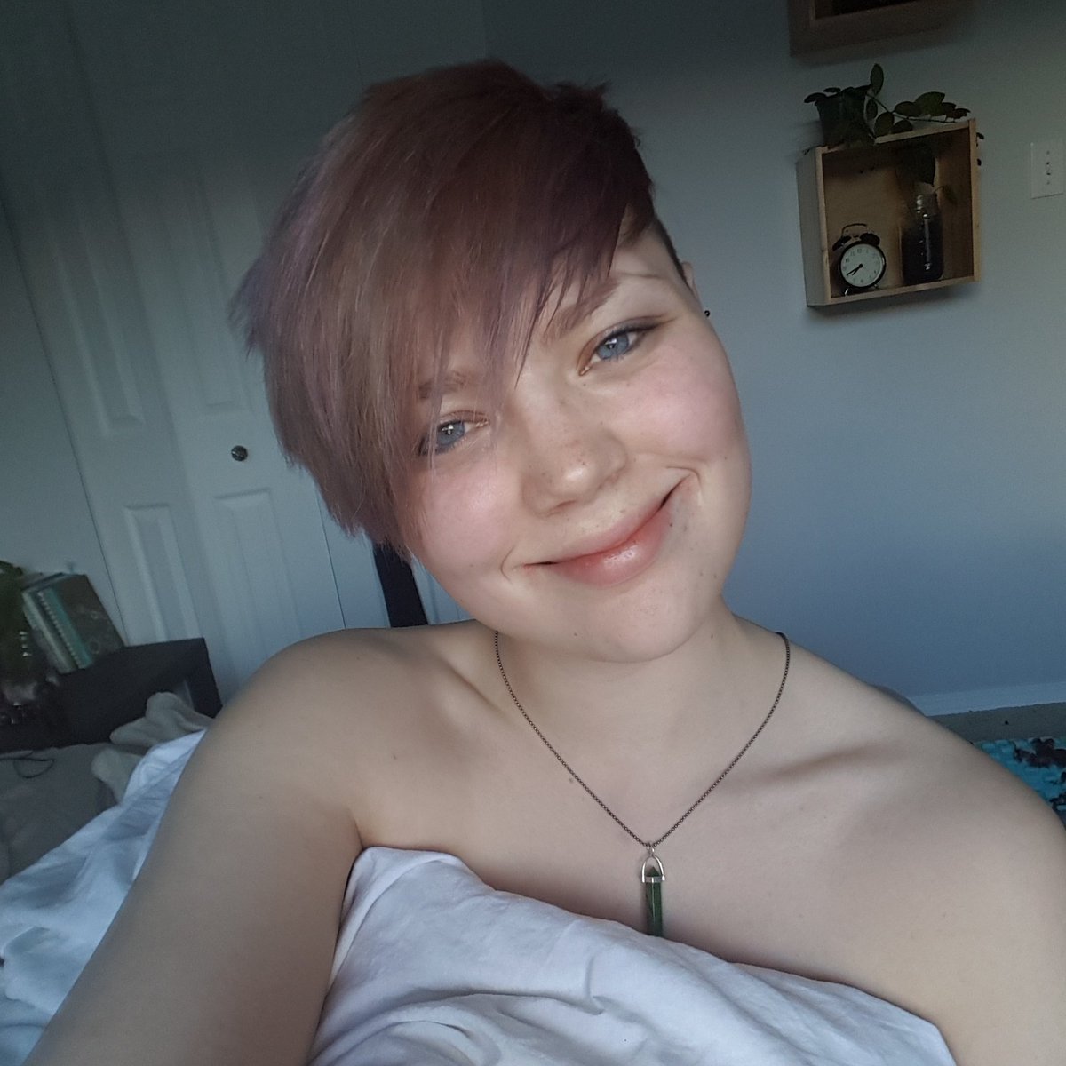 Chelsea Lambert tweet media