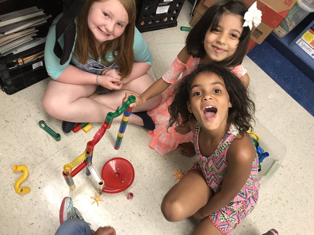 dktincognito's tweet photo. Girls can be physicists too!  Designing roller coasters and learning about kinetic energy.
#STEM #gtstructures #OHTStrong #NISDGT https://t.co/6VVviN9zXQ
