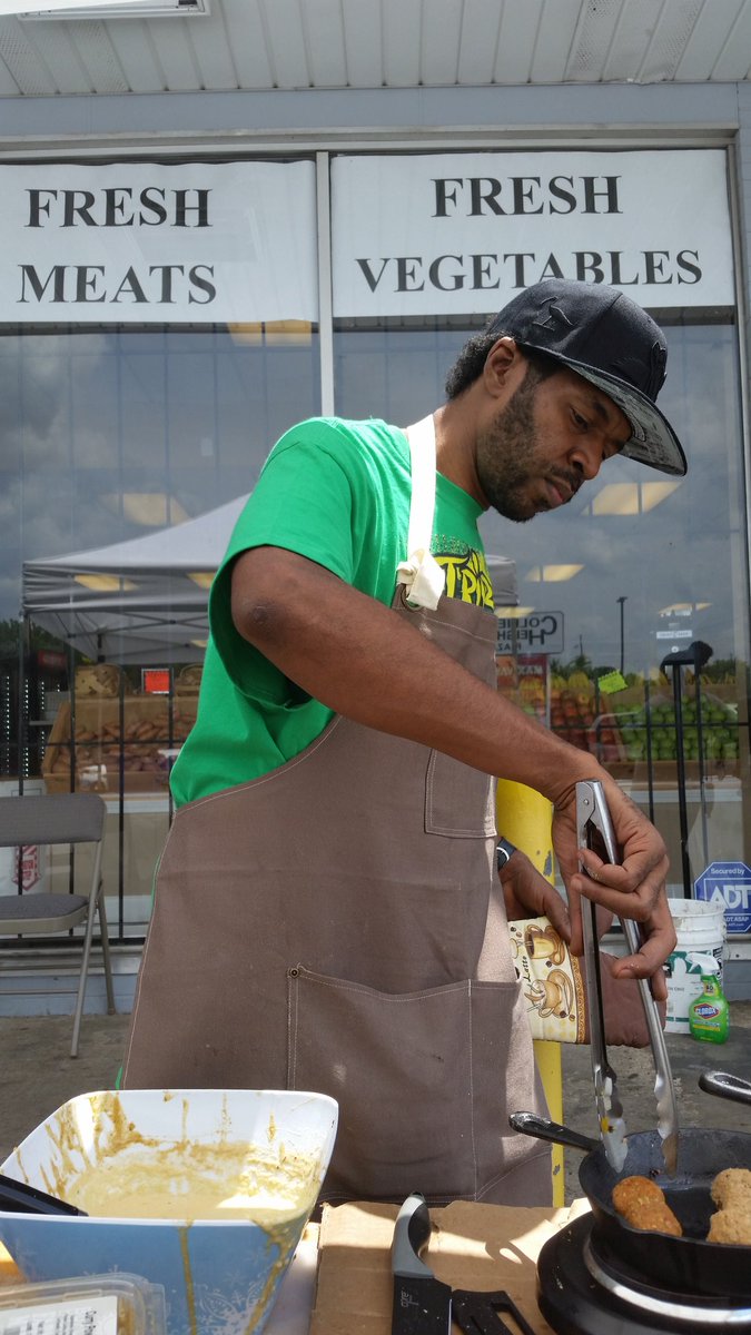 <a href="/kingsapron/">Kings Apron</a> change maker. Vegan never tasted so good. #Aglanta