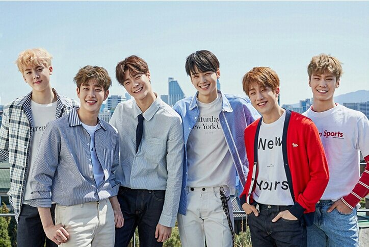 Astro c. Astro c. Группа астро корея участники. Астро кпоп группа. Группа астро корея.