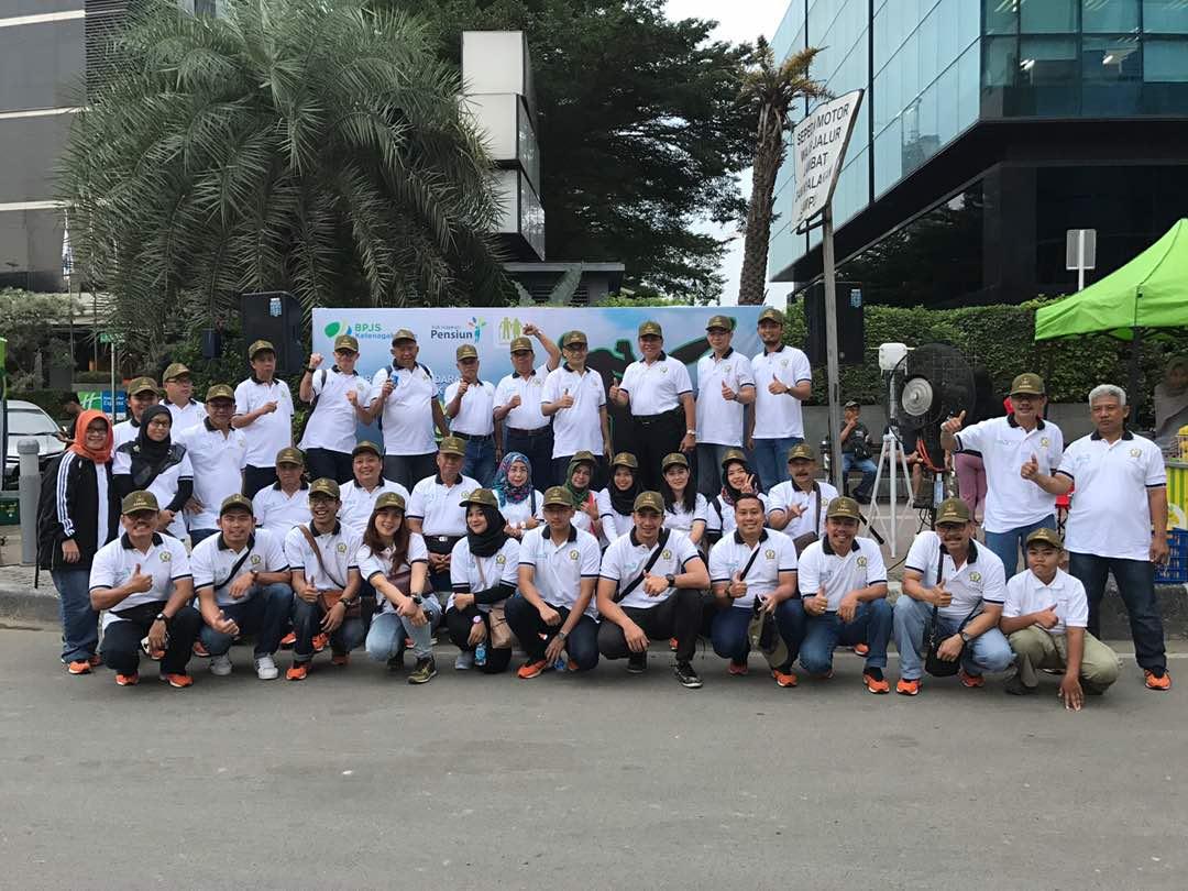 PensionDay_Indo's tweet photo. @ASABRI_PERSERO turut berpartisipasi dalam acara Karnaval Pekerja Indonesia. #pensionday2017 #YukSiapkanPensiun https://t.co/m66CTIcsCU