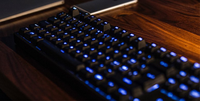 SmashingList's tweet image. The List of Best Backlit Keyboards - 
geeksucks.com/buying-guide/b…
#Webdesigner #programming