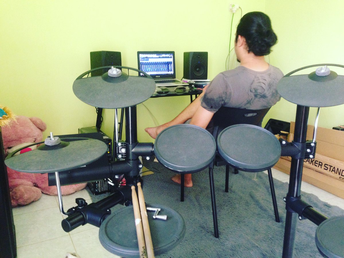 Time to Practice #bandface2face #bandindonesia #music #musisi #reguleran #gueststar #event