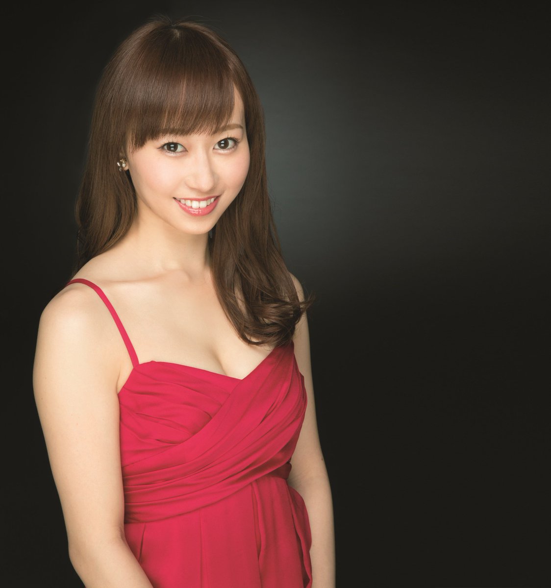 週刊大衆 Su Twitter 本日 5月17日は小林香菜さん Kobayashikana48 26歳のお誕生日です 現在販売中の 週刊大衆 では表紙とグラビア おめでとうございます 週刊大衆 Su Twitter 本日 5月17日は小林香菜さん Kobayashikana48 26歳のお誕生日です 現在販売中の 週刊大衆 では表紙とグラビア おめでとうございます