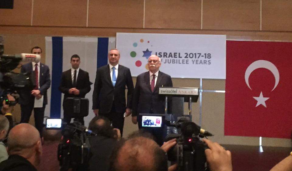 Filistinlilerin 'Nekbe' yani büyük felaket dediği İsrail işgalinin başlangıcı Ankara'da 'bağımsızlık' olarak kutlandı. Nabi Avcı da katıldı