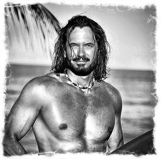 SULTANIBRASIL's tweet photo. @MarioCimarro @TelevisaTVmx #wewantsecondchange2 regreso de #SalvadorCerinza me encanta 😍😍😍 esa fue una excelente novela y usted #MarioCimarro como siempre #mejoractor https://t.co/xghvJ2OFxq