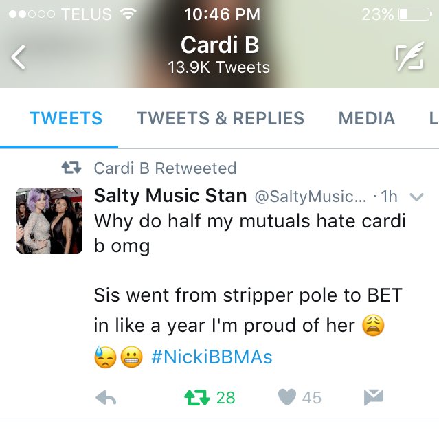 SaltyMusicStan's tweet photo. Aw I thought cardi stopped RTing me cause I stan nicki but I guess not anymore lol โค๏ธ #NickiBBMAs https://t.co/WXZgGTWEI9