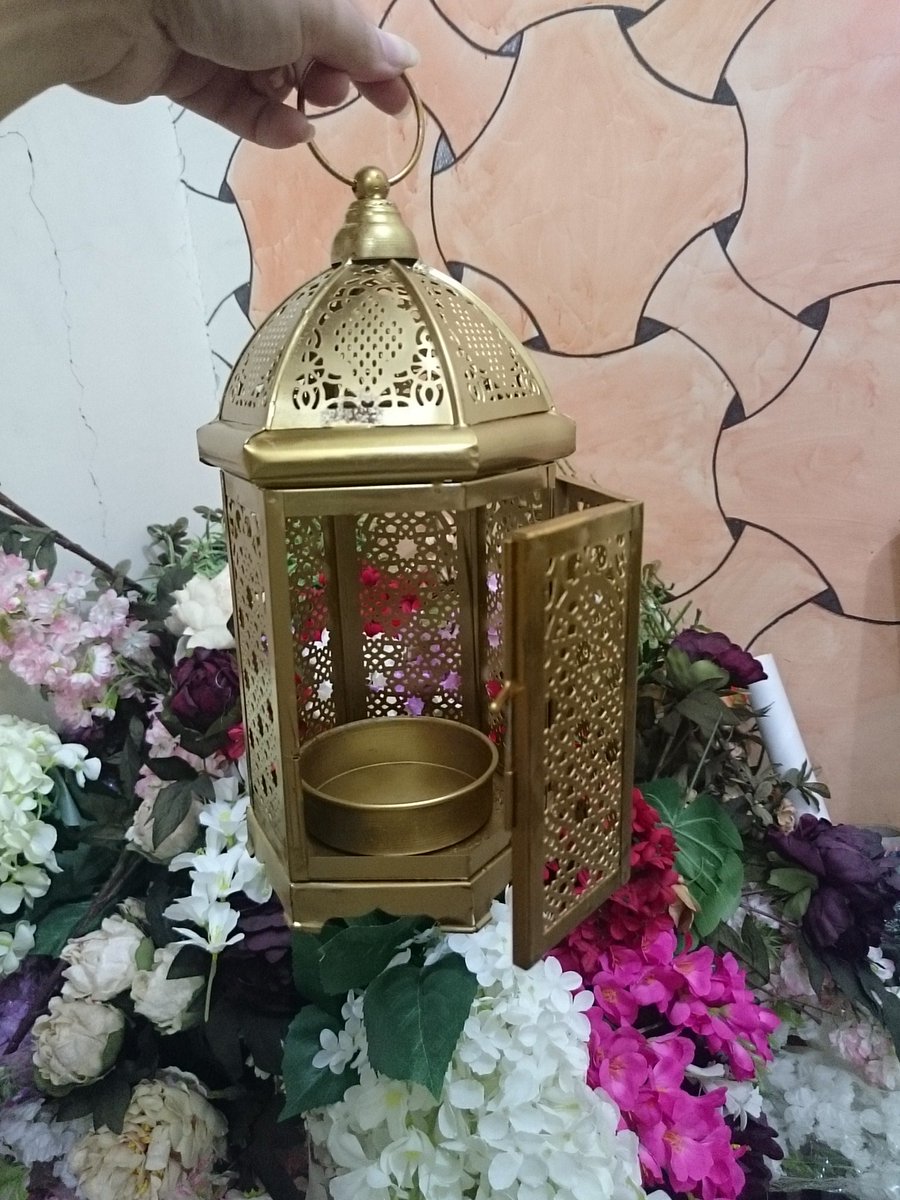 sasora2's tweet photo. مداخن الفانوس الرائعه لدينا في ساسورا https://t.co/jUcKaXvi9J