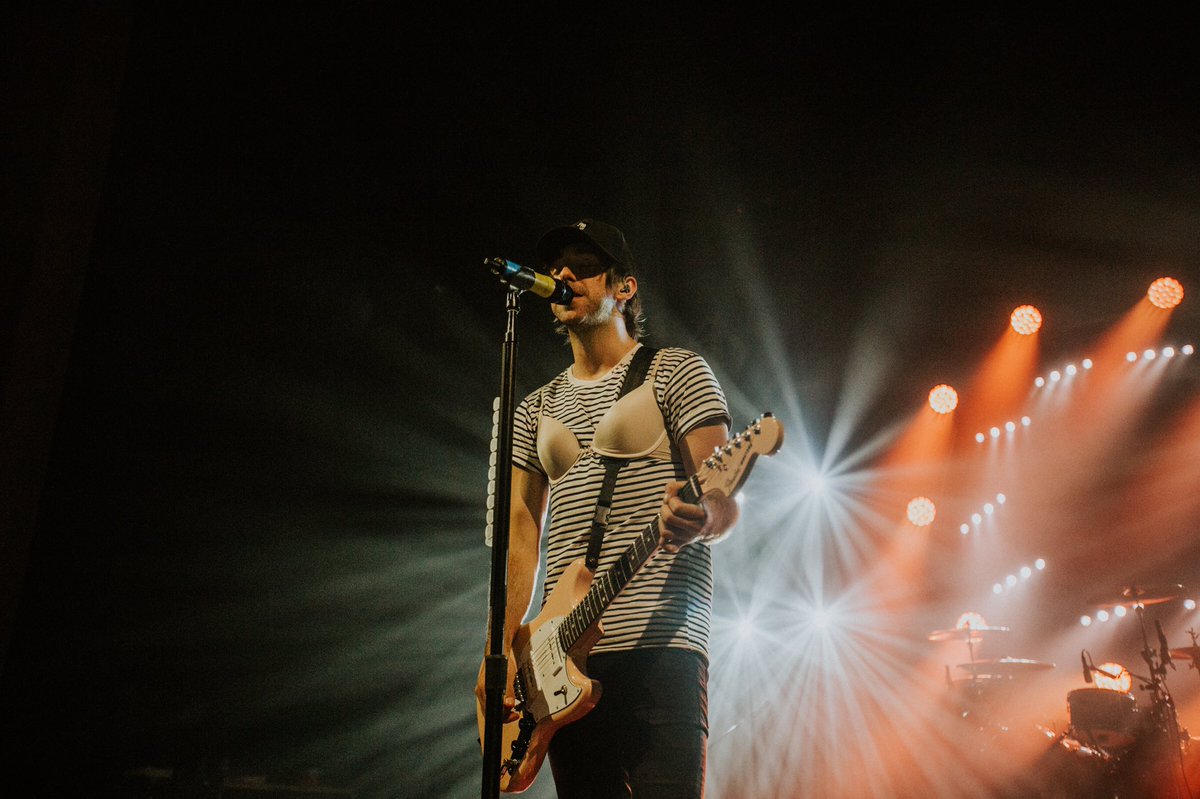 AllTimeLow's tweet photo. Adelaide! Thank you! https://t.co/EZQyKrjQ3W