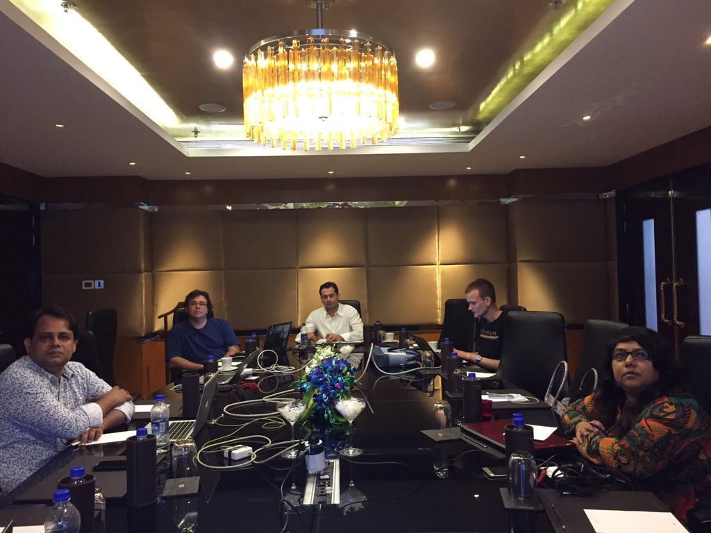 FintechStorm's tweet photo. V @vitalikbuterin live coding on live net in Mumbai for #blockchainmasterclass #BlockchainIndiaWeek https://t.co/YW4sOgYSiv