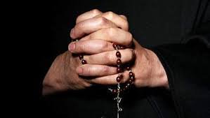kathedraal_rdam's tweet photo. Drukke dag vandaag: 9:30 Eucharistie, #kerkopenstelling tot 13 uur. #Aanbidding tot 20 uur, om 19:15 #Marialof met #Rozenkrans. #levendeKerk https://t.co/YfHcIdBleF