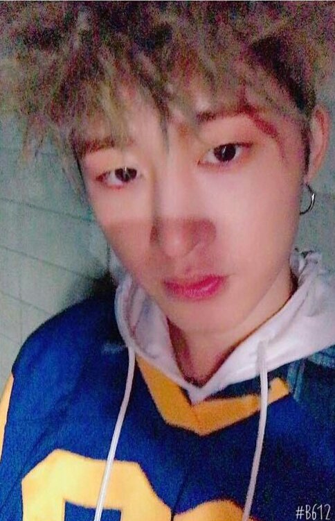 RapSwagx's tweet photo. RT iKONadia96: WithiKONIC IG UPDATE
#FROMBI #iKONGRANDCOMEBACK 언능 보��� 빈아!!❤🙌😆 https://t.co/pPHnMoCjjC