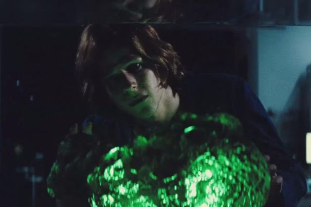 ❝Behold! 

Among the fishes, a whale! 

Emerald City!❞