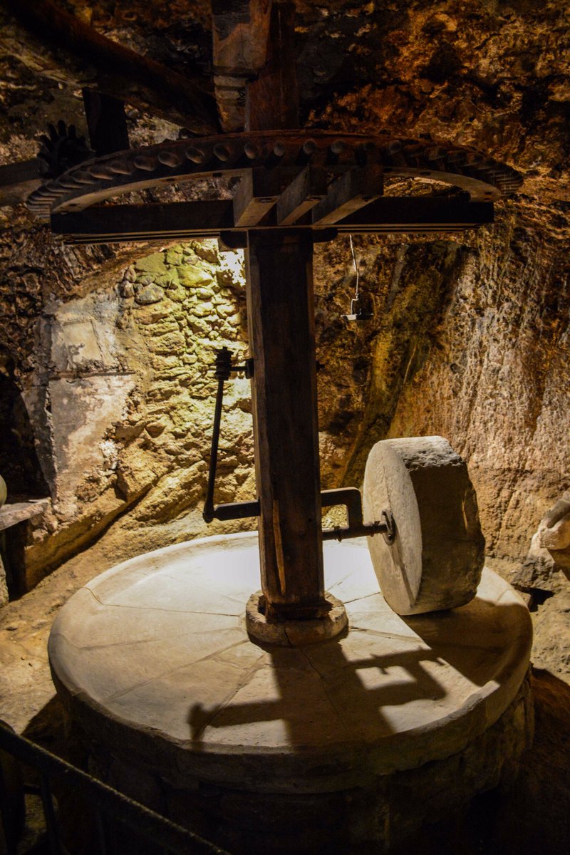 luisgagophoto's tweet photo. Molinos de aceite testigos de la revolución francesa, #Nyons, Francia #bloggerexperience #bloggerxwellolive #destinationinprogress https://t.co/zIfZF2POQV