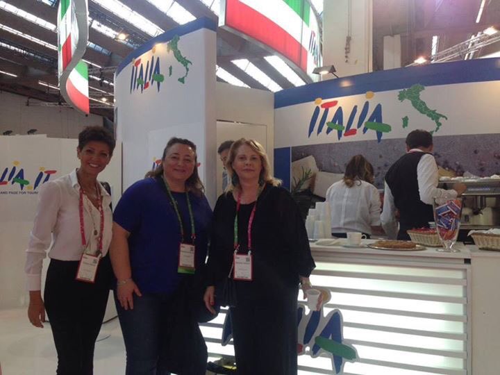 MeetPlannerITA's tweet photo. A @IMEX_Group @apulia2meet e #MeetingPlanner ospiti stand @ENIT_italia per promuovere il turismo MICE di qualità in #Puglia #apulia2event https://t.co/U9k1Qey7uG