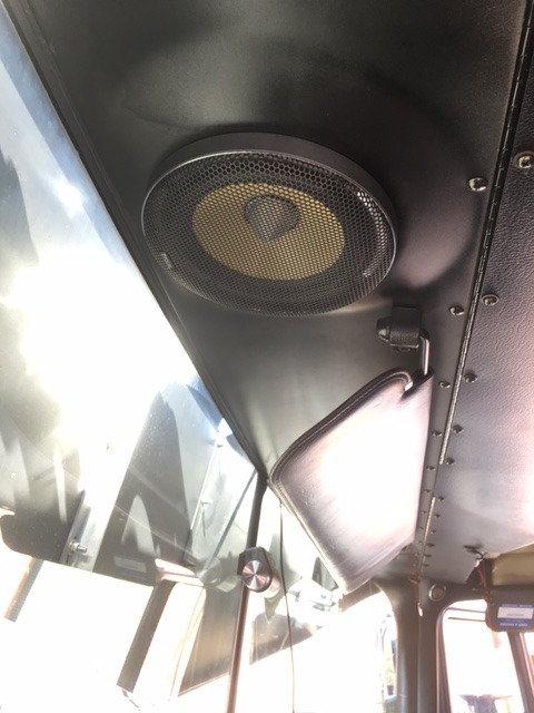 FocalOfficial's tweet photo. Have a look at this stunning full Kevlar installation in a 750-horsepower truck! Good job !
#ListenBeyond #K2Power #caraudio https://t.co/lq57iFMqxF