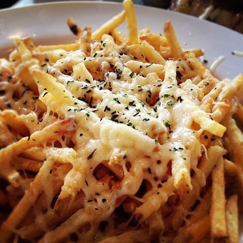 Foodaddicters's tweet photo. Fries are everything 🍟 https://t.co/qXQTKhR6sW