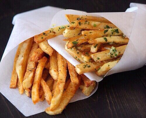 Foodaddicters's tweet photo. Fries are everything 🍟 https://t.co/qXQTKhR6sW
