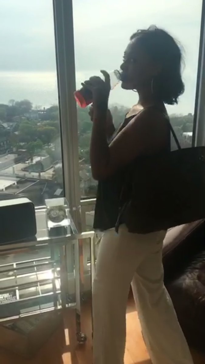 JalynAdamss's tweet photo. When he tells you no but you know he cappin and you gone get your way anyways 🤷🏽‍♀️ https://t.co/RGyCPnN7P6