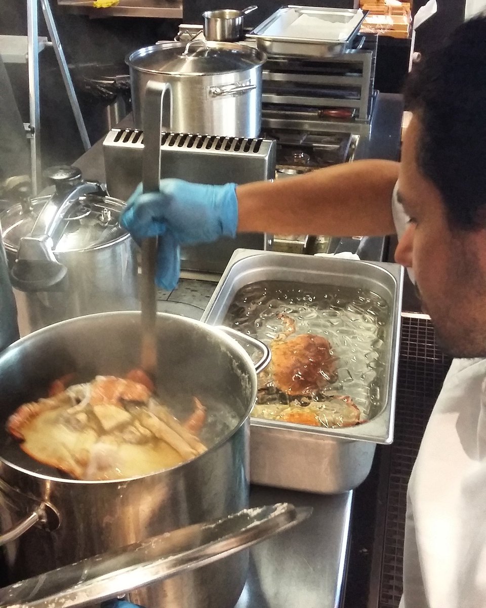 mistereatgalway's tweet photo. Some pics from this morning #locorestaurant #portugal https://t.co/l5oQq9PHq3