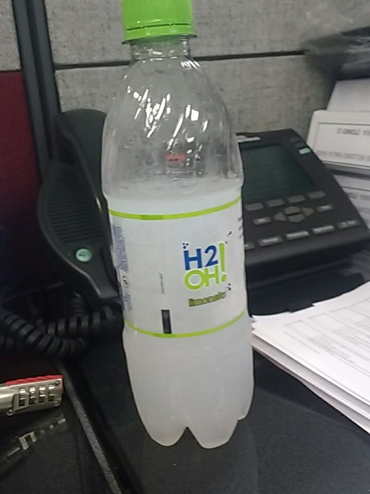 JorgeMedina04's tweet photo. Sonríe Jorge, aún hay cosas positivas en tu vida.
#Limoneto
#H2OH https://t.co/55iK7ePmFo