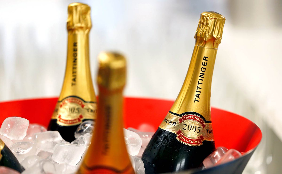 MarkOutandabout's tweet photo. Looking forward to an intimate dinner @TaittingerUK &amp; jeweller designer #edeenne #champagne @TGN_London @Boisdale https://t.co/y3LR70h8dz https://t.co/t7EIzwjkQJ