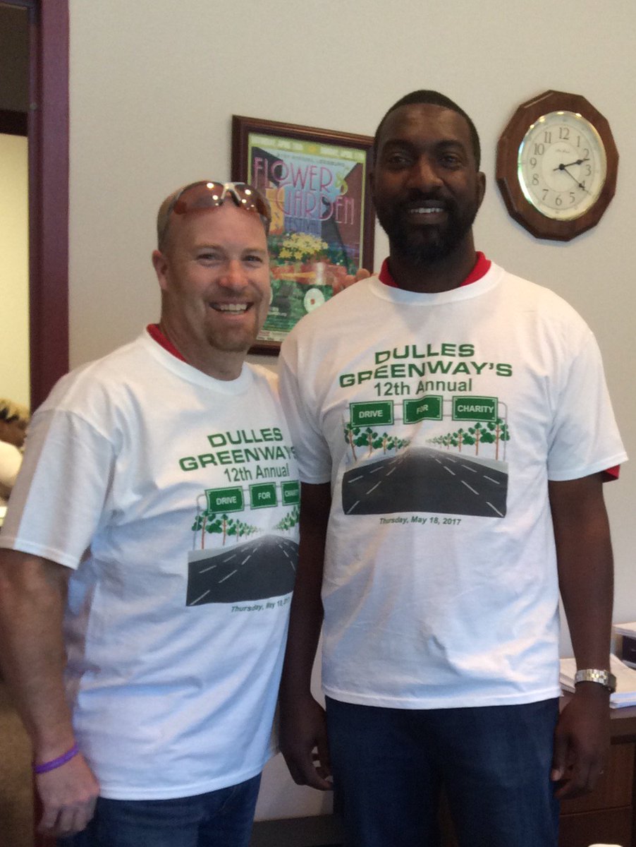 TMMGSERVICES's tweet photo. We <3 the @GreenwayRt267! Make sure to take the Greenway TOMORROW and #DriveForCharity! All tolls are donated TOMORROW!!! https://t.co/09kk1VveTY