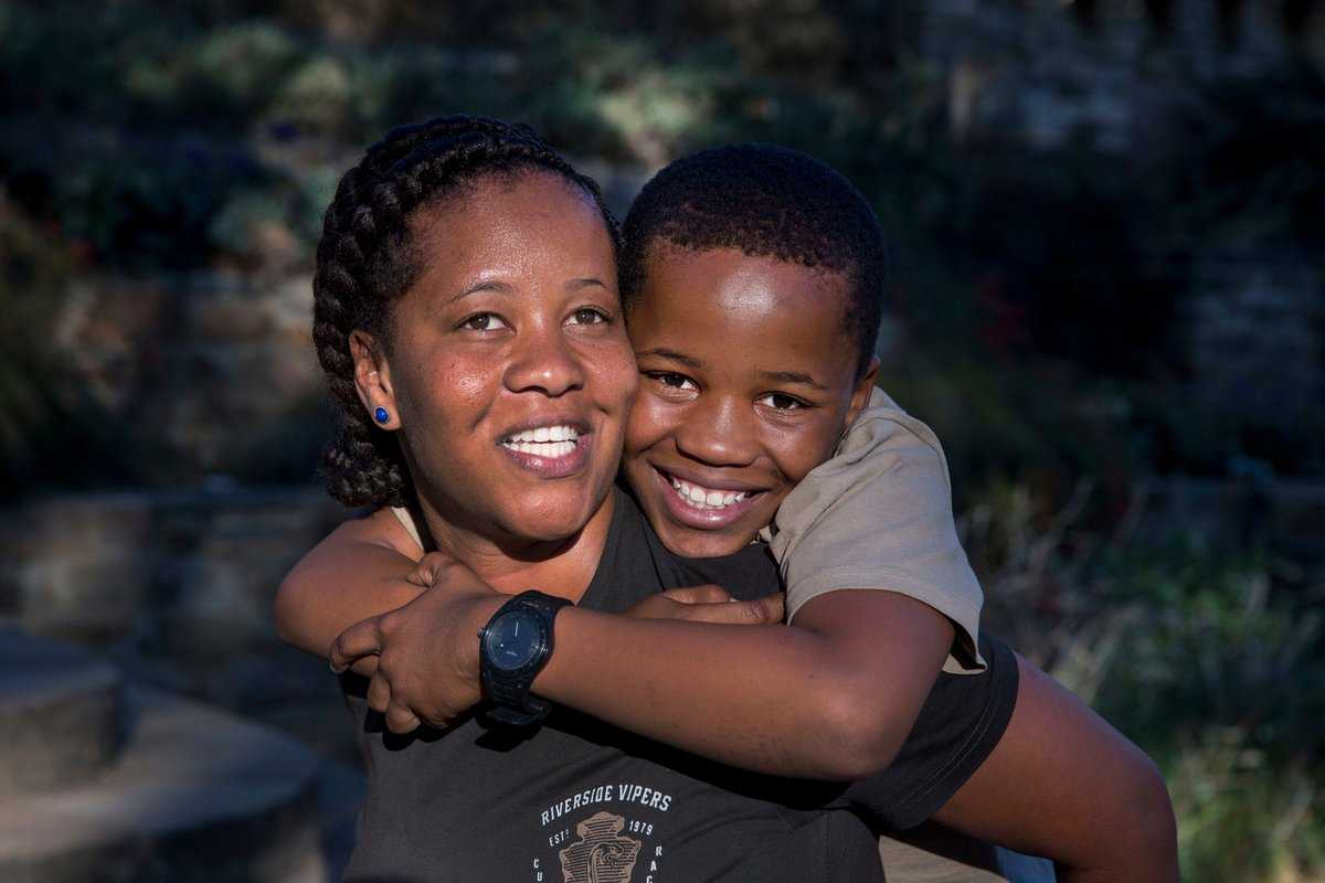 KentPage's tweet photo. Meet 7 of the world's most inspiring mothers! v/@HuffPostCanada https://t.co/8AxCkX7qlq   v/@unicefcanada https://t.co/sqzZA0ROTG