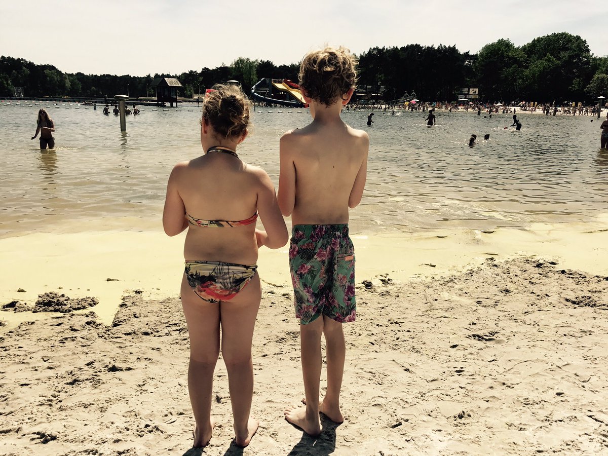 DORHOF's tweet photo. #groenevlag #dagvandeopvoeding #datsmaaktnaarmeer @ZilvermeerMol https://t.co/ibCJnRo8bY