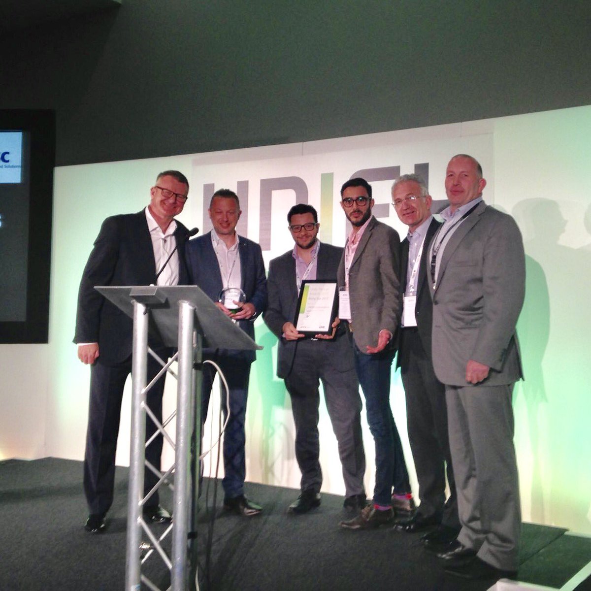 vibinessentials's tweet image. @UnifyCo @IntCommsLtd 
Thanks to Unify for presenting Internal Comms with RISING STAR Award 2017