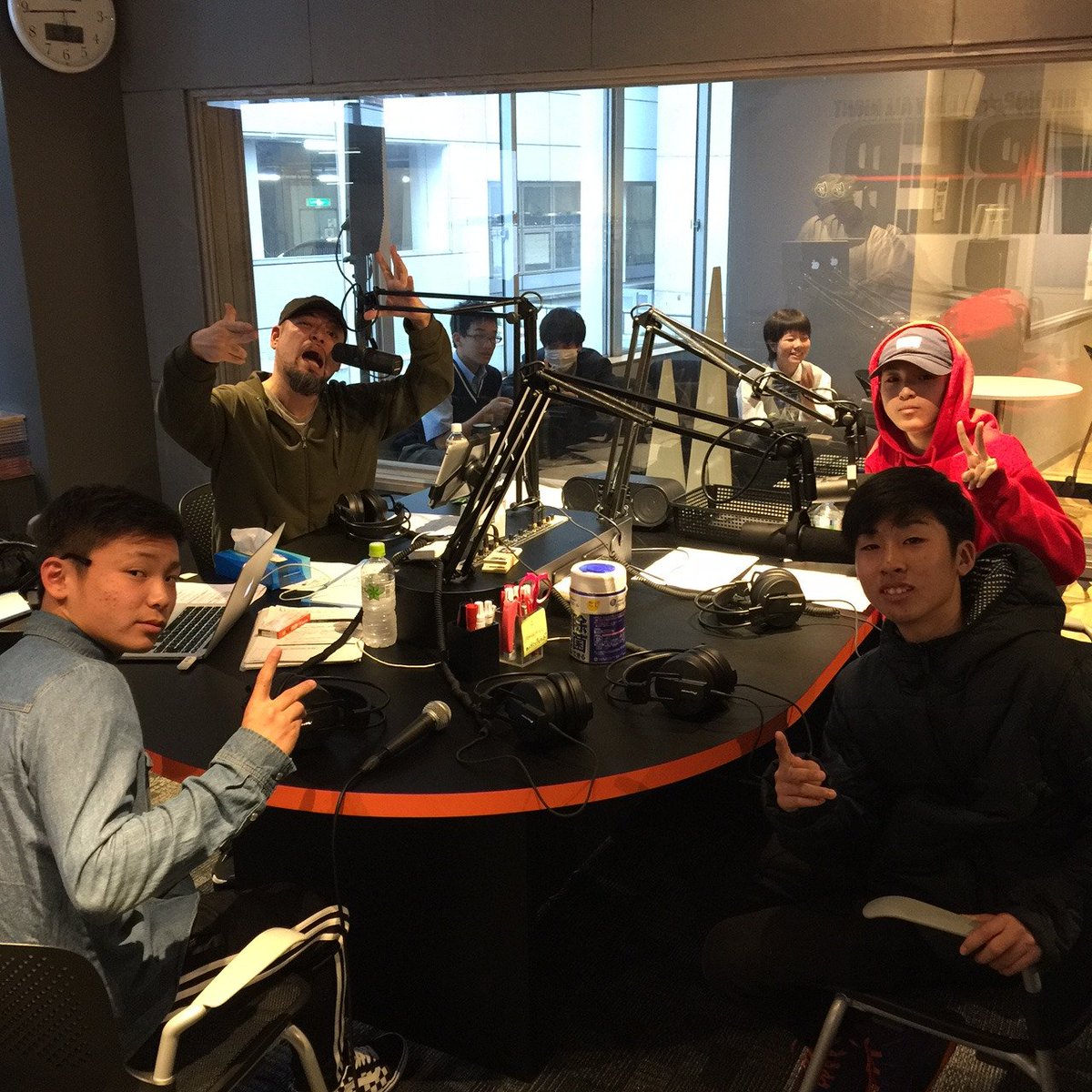 WrepRadio's tweet photo. #WREP学園
Core-Boyのサイファーコーナー  2発目のメンバーは
右が15才 D-recos（@d_recos）
左が15才 韻生 aka ひーくん（@Hibiki4089)   
チェックよろしくです！
#WREP @UZIthe9mm  @core_boy_ https://t.co/amhT69KfzY