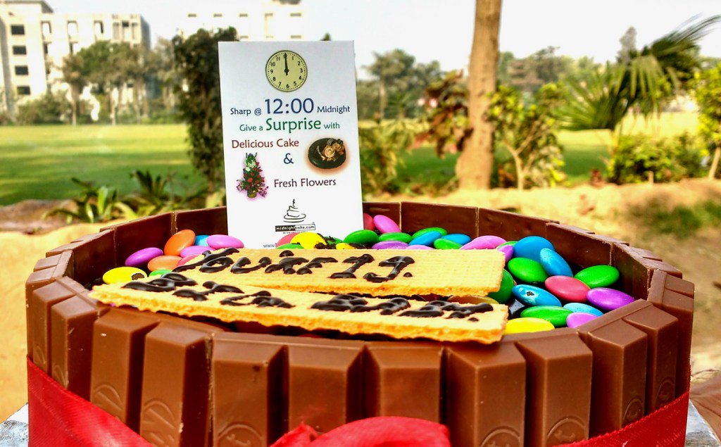 cakeat12's tweet photo. College Special https://t.co/vTrbLrABEu https://t.co/z23QyBuCit